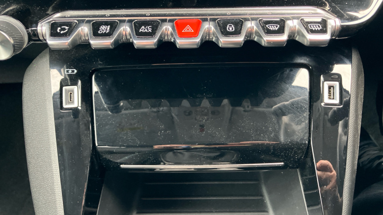 Peugeot 208 1.2 PureTech 100 Allure Premium 5dr Petrol Hatchback